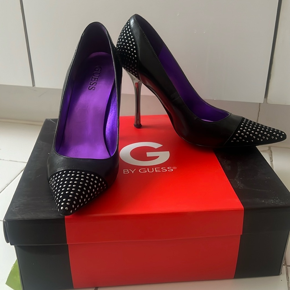 GUESS by Marciano Carlile Carrie Leather Heels
Pumps Shoes Black Studs, size 7.5